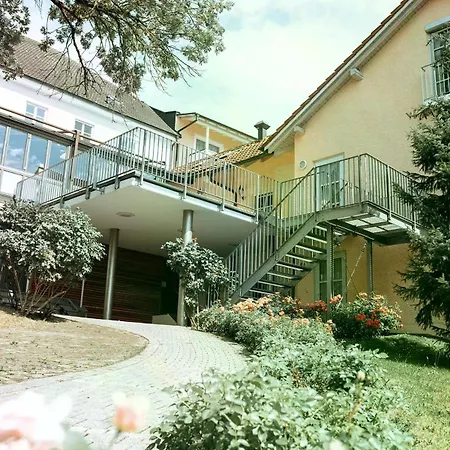 Vendégház Alter Weissbraeu 3*